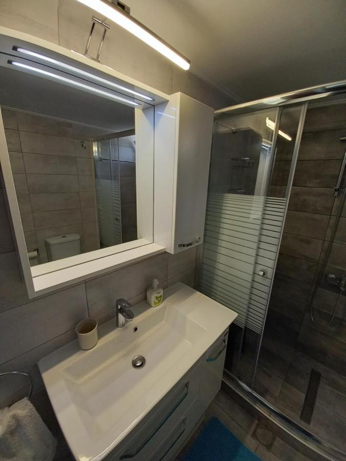 Ekie Apartment With Sea View Kalamata Luaran gambar