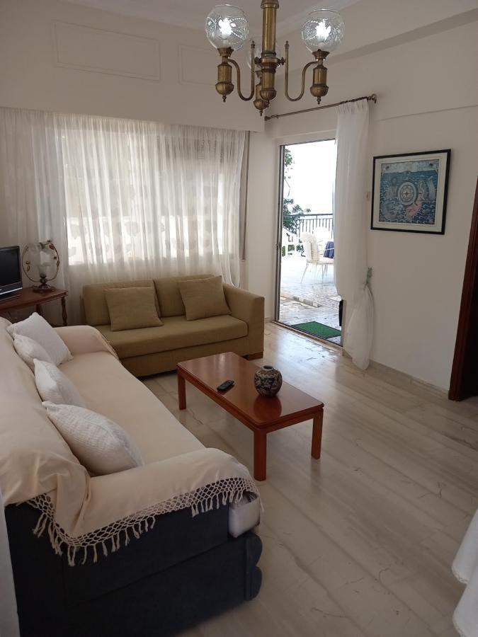 Ekie Apartment With Sea View Kalamata Luaran gambar