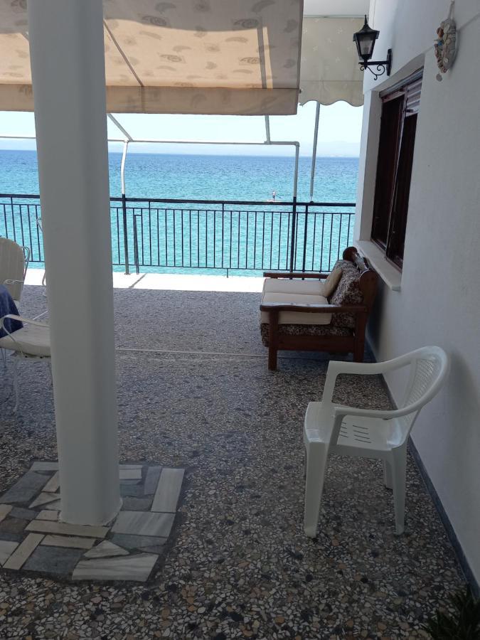 Ekie Apartment With Sea View Kalamata Luaran gambar