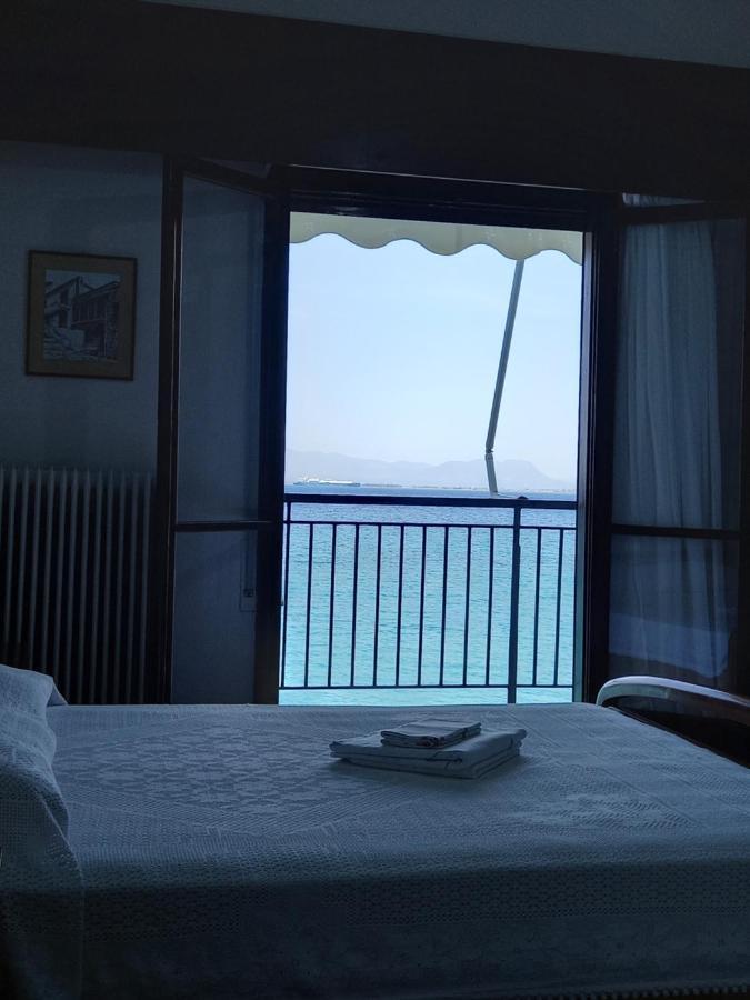 Ekie Apartment With Sea View Kalamata Luaran gambar