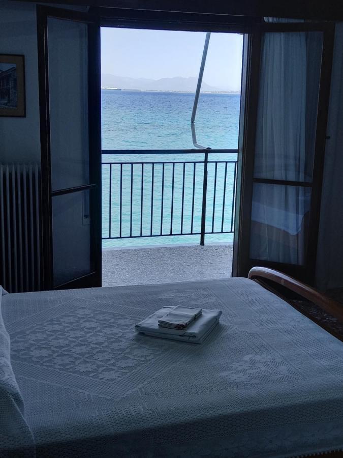Ekie Apartment With Sea View Kalamata Luaran gambar